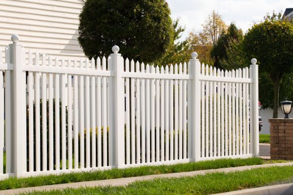Vinyl Fence Installation Service